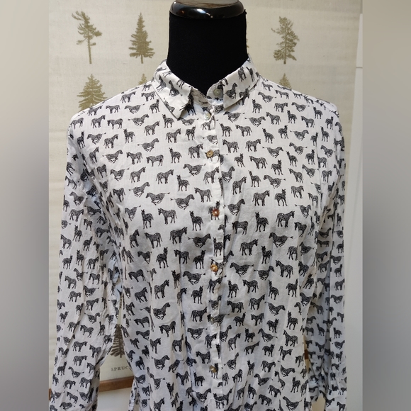H&M Zebra Print Button Down - 4 - Picture 2 of 8